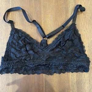 Emma & Sam black lace bralette small
